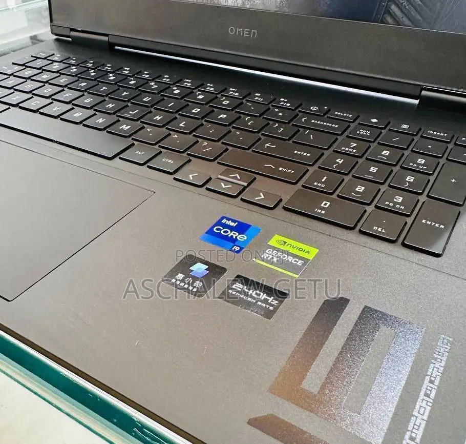 New Laptop Dell Inspiron 13z 32GB Intel Core I9 SSD 1T