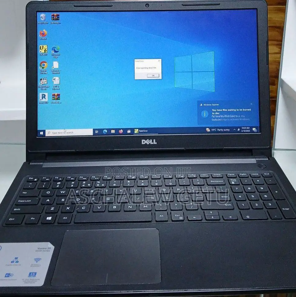 New Laptop Dell Vostro 3300 4GB Intel Core I5 SSD 1T