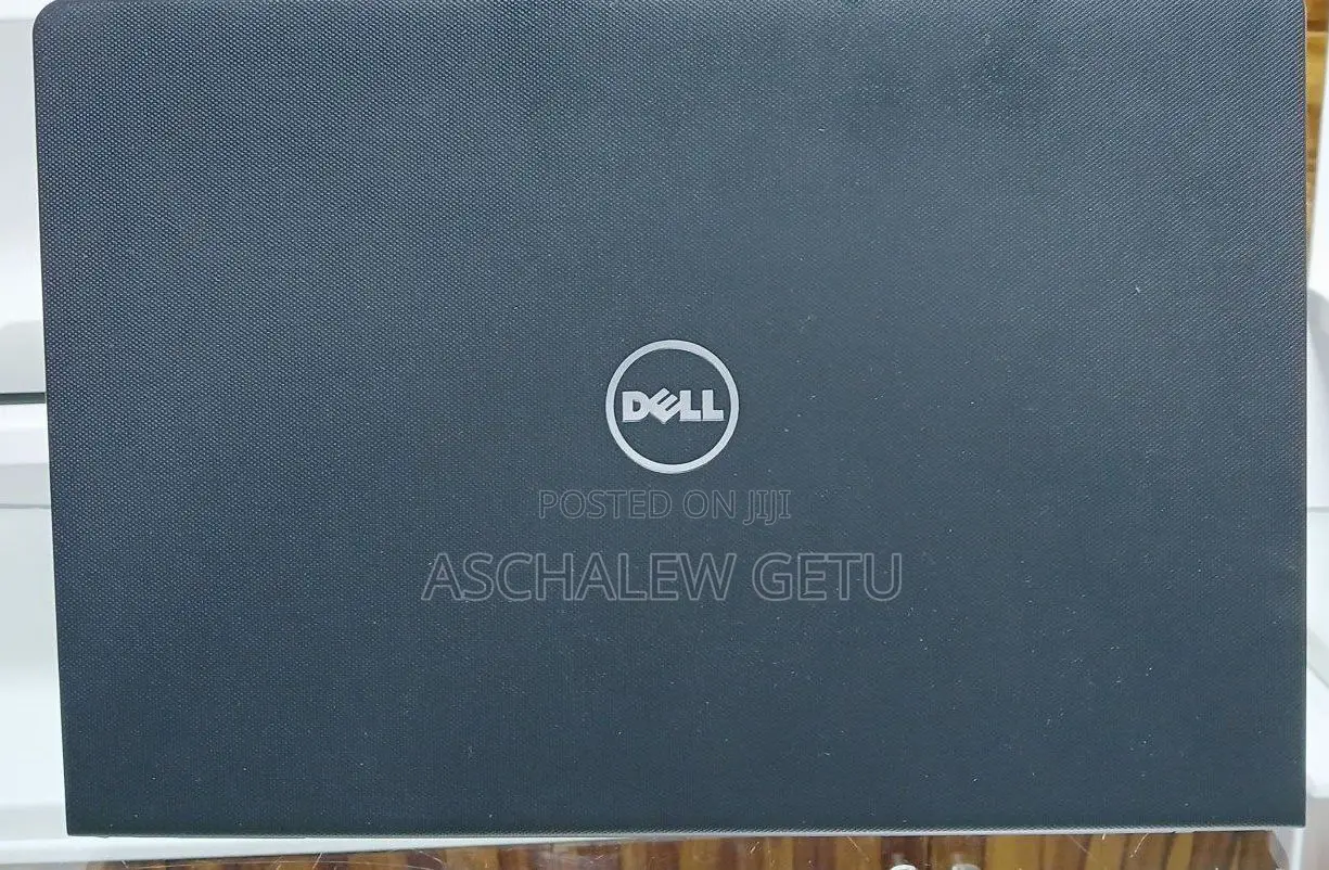 New Laptop Dell Vostro 3300 4GB Intel Core I5 SSD 1T