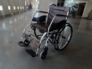 With Popo Commode Wheelchair Yuwell 51cm Wide Wheelchair