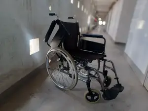 ለአዲስ የቀረበ ጠንካራ ዊልቸር Medical Wheelchair Used Safe #Wheelchair