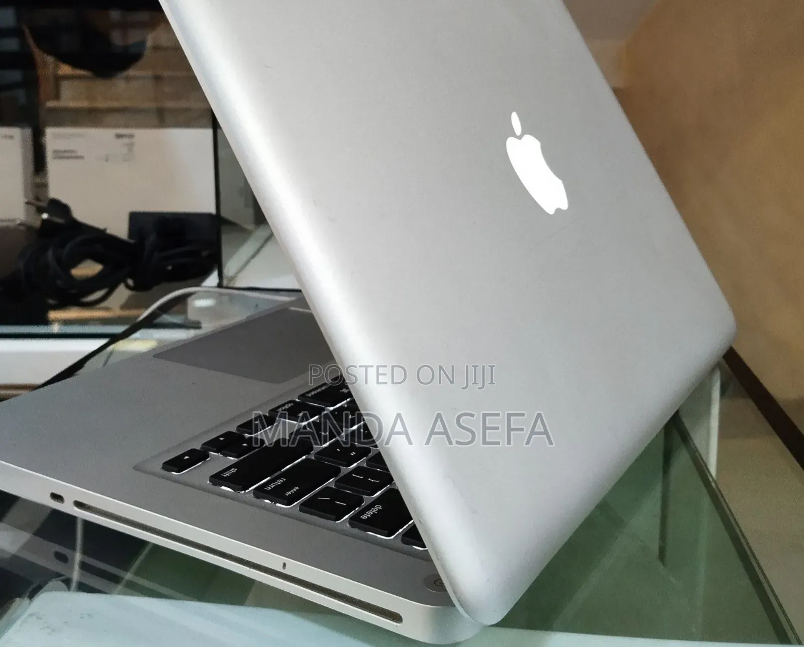 New Laptop Apple MacBook Pro 2012 4GB Intel Core I5 HDD 500GB