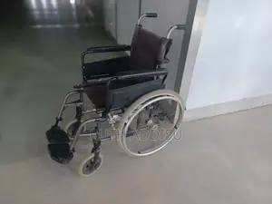 Wheelchair Used ያገለገለ ለንፁ የቀረበ ዊልቸር ተነሺ እጅ Wheelchair