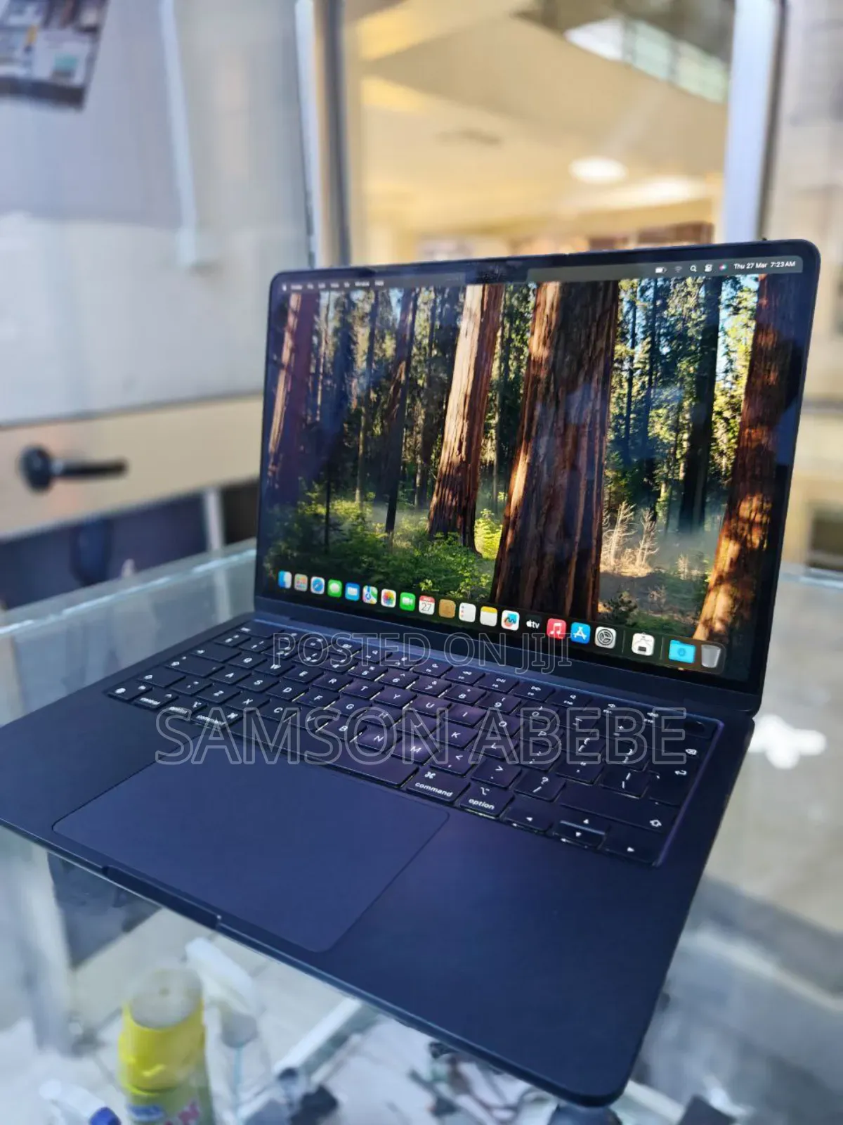 New Laptop Apple MacBook Air 2024 M3 13-Inch 8GB Apple M3 SSD 256GB