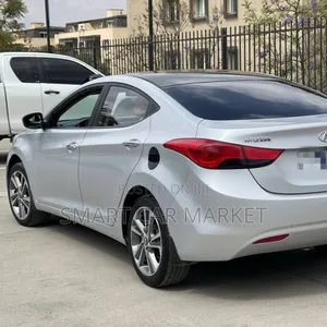Hyundai Elantra 2013 Silver