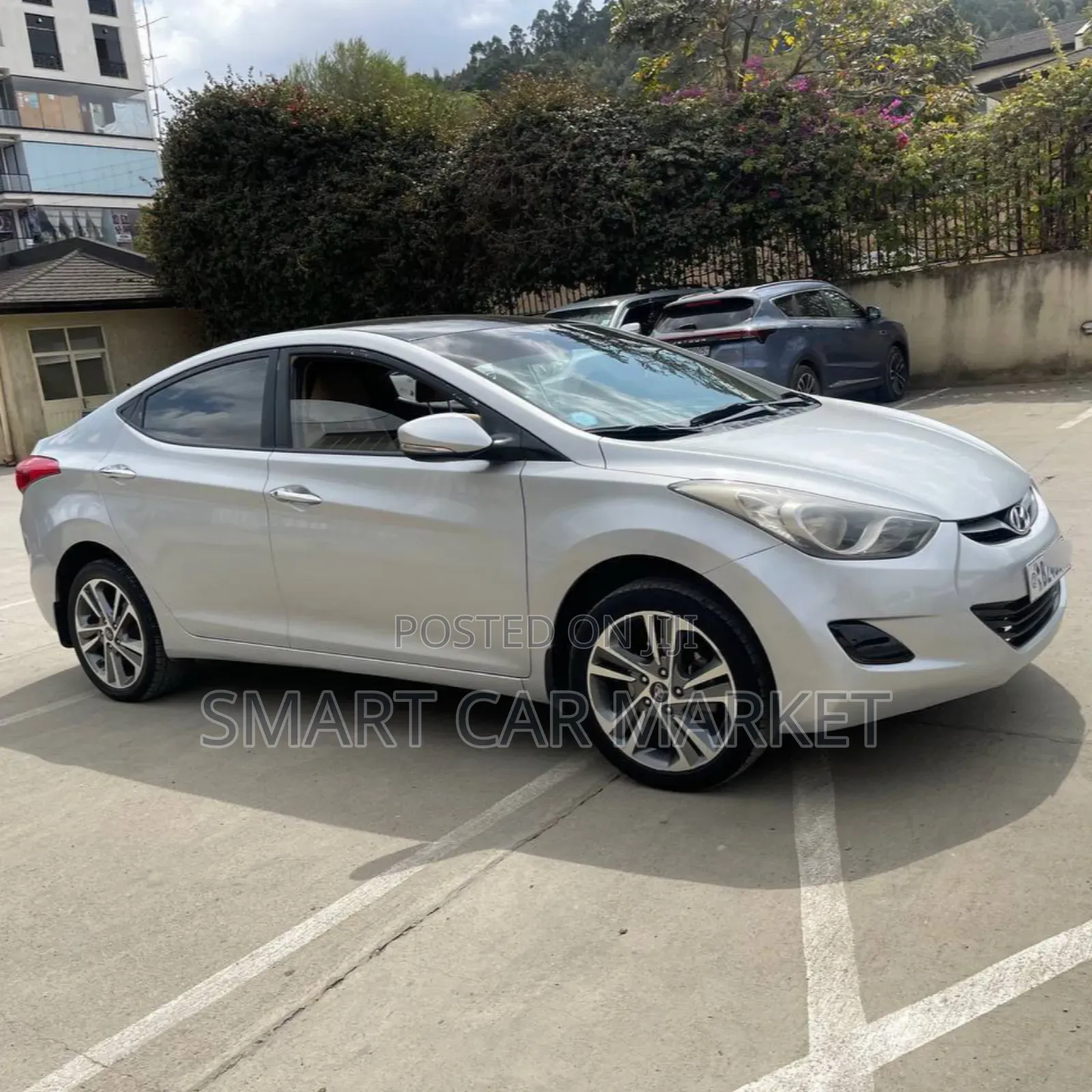 Hyundai Elantra 2013 Silver