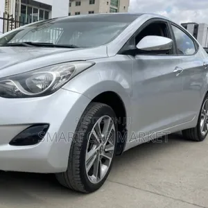 Hyundai Elantra 2013 Silver