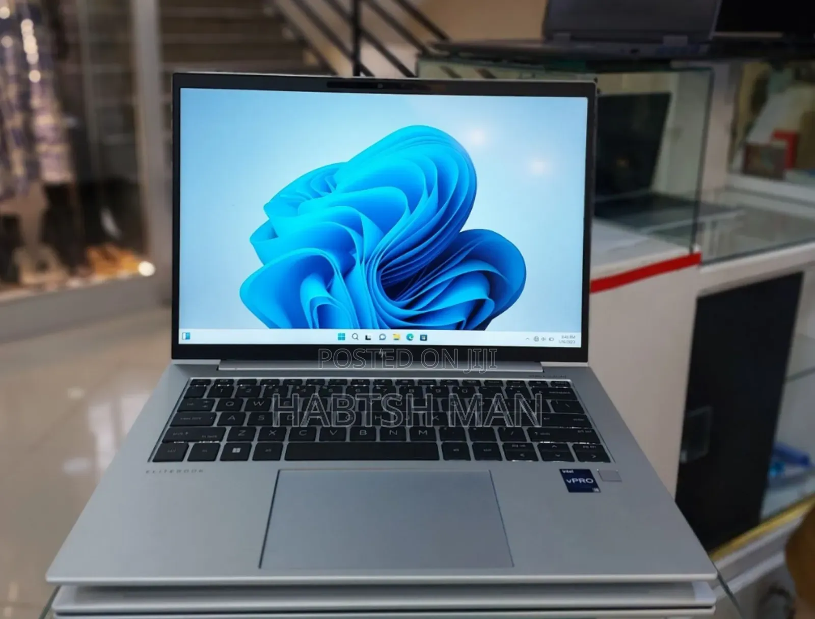 New Laptop HP EliteBook 840 G9 16GB Intel Core I5 SSD 512GB