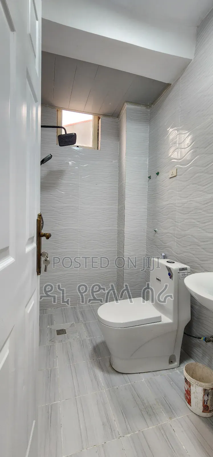 Furnished 3bdrm Condo in አዲስ  አበባ, Bole for sale