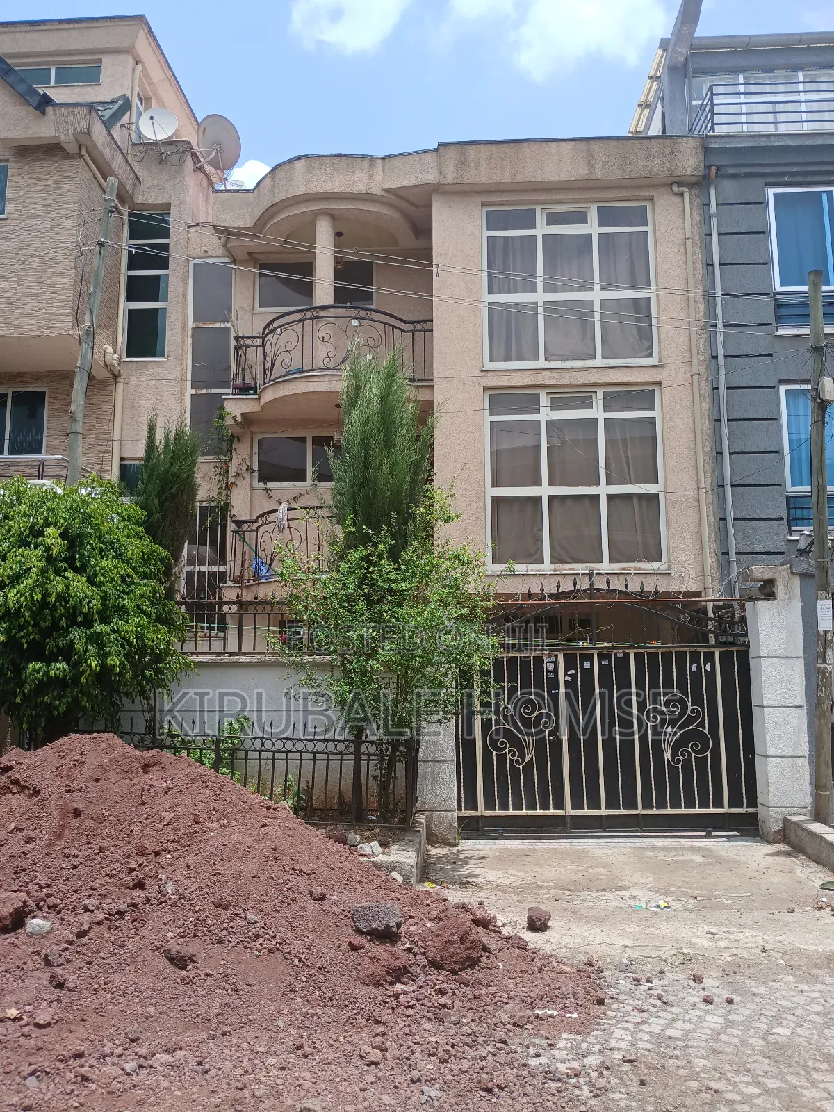 4bdrm Villa in Bole for sale