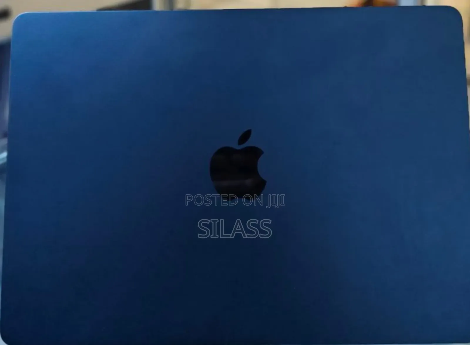 New Laptop Apple MacBook Air 2024 M3 13-Inch 8GB Apple M3 SSD 256GB