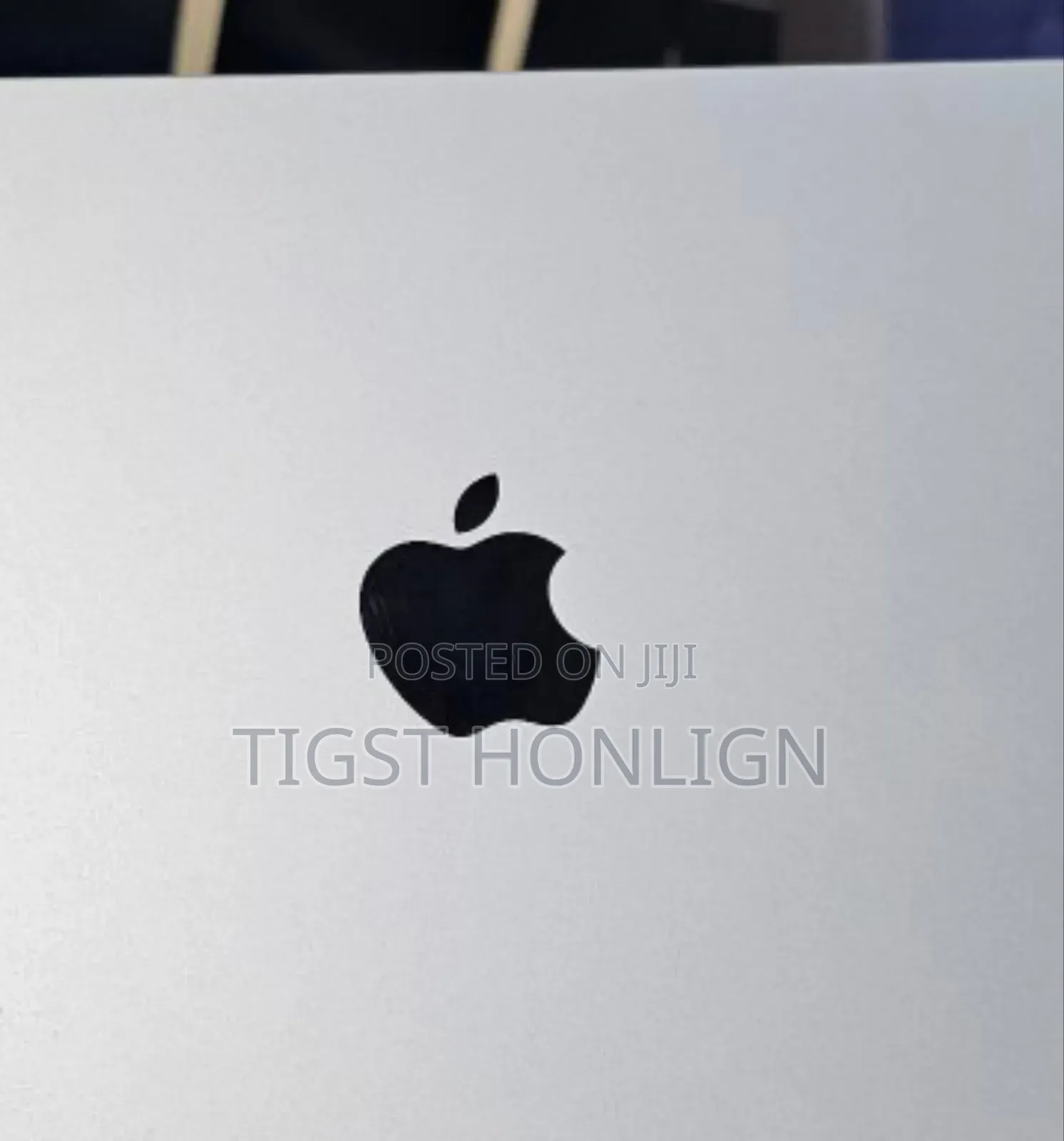 New Laptop Apple MacBook Pro 8GB Intel Core M3 SSD 512GB