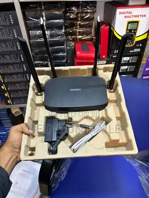 Hikvision -Wr120 4 Antenna Ultra High Speed Router (1200mps)