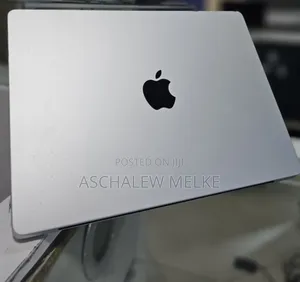 New Laptop Apple MacBook Pro 2023 M3 14-Inch 8GB Apple M3 SSD 512GB