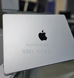 New Laptop Apple MacBook Pro 8GB Apple M3 SSD 512GB