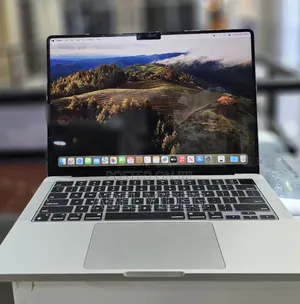 New Laptop Apple MacBook Pro 8GB Apple M3 SSD 512GB