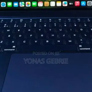 Photo - New Laptop Apple MacBook Air 2024 M3 13-Inch 8GB Apple M3 SSD 256GB