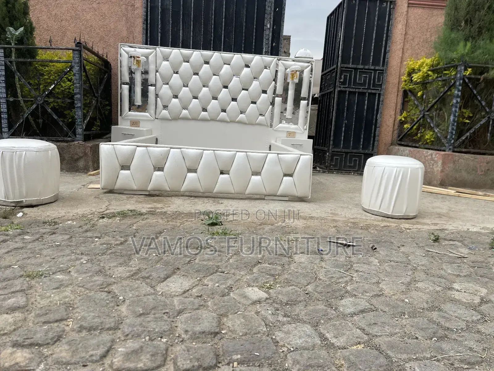 Modern Bed አልጋ