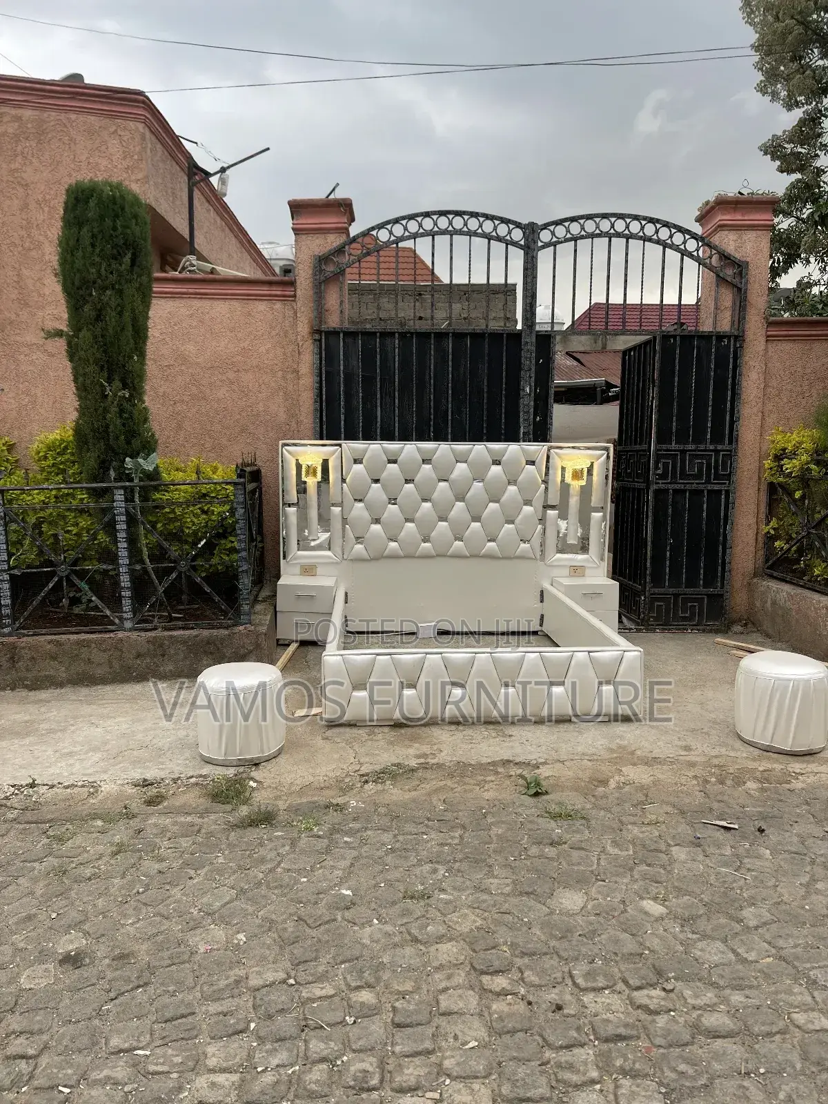 Modern Bed አልጋ