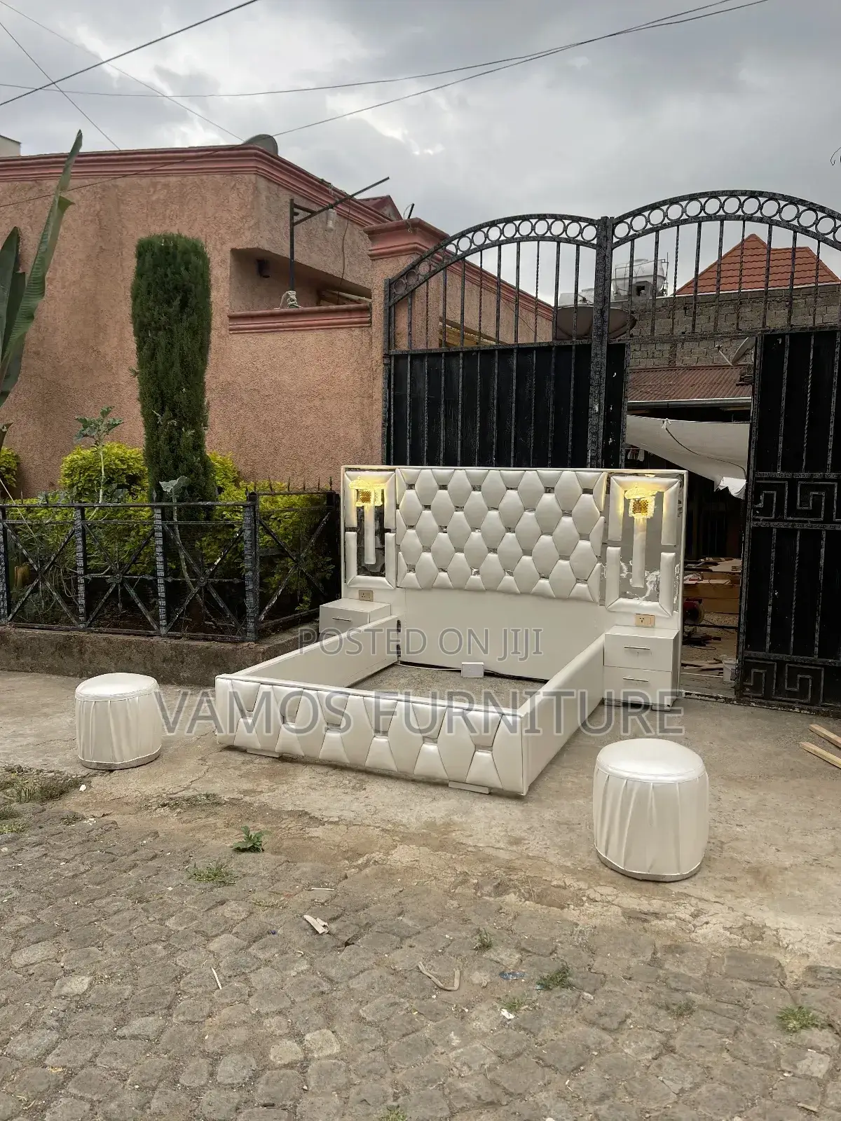 Modern Bed አልጋ