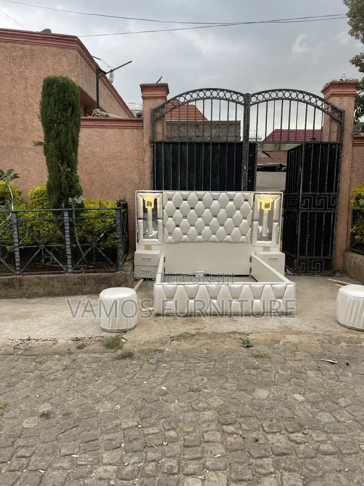 Modern Bed አልጋ