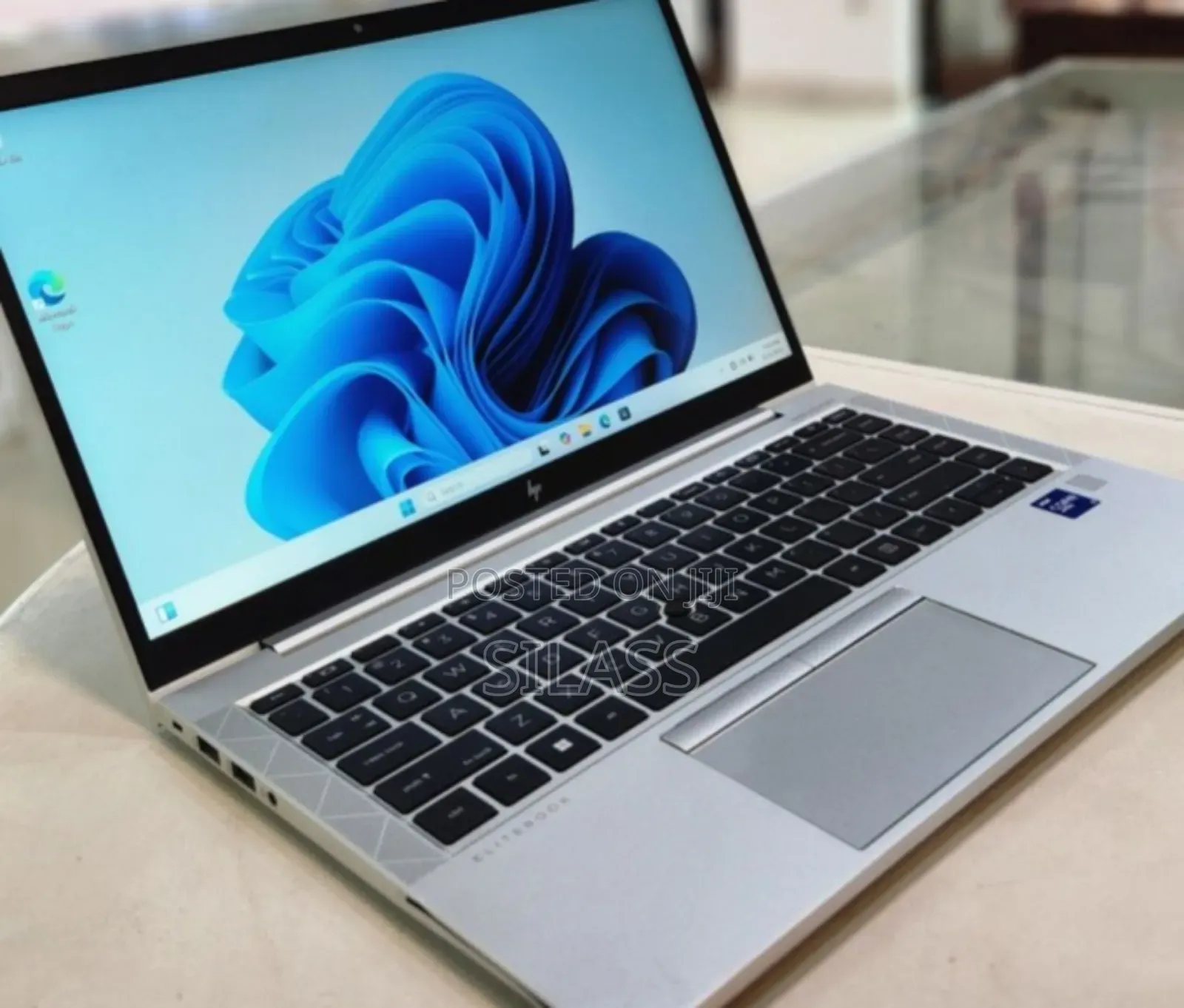 New Laptop HP EliteBook 840 G8 16GB Intel Core I7 SSD 512GB