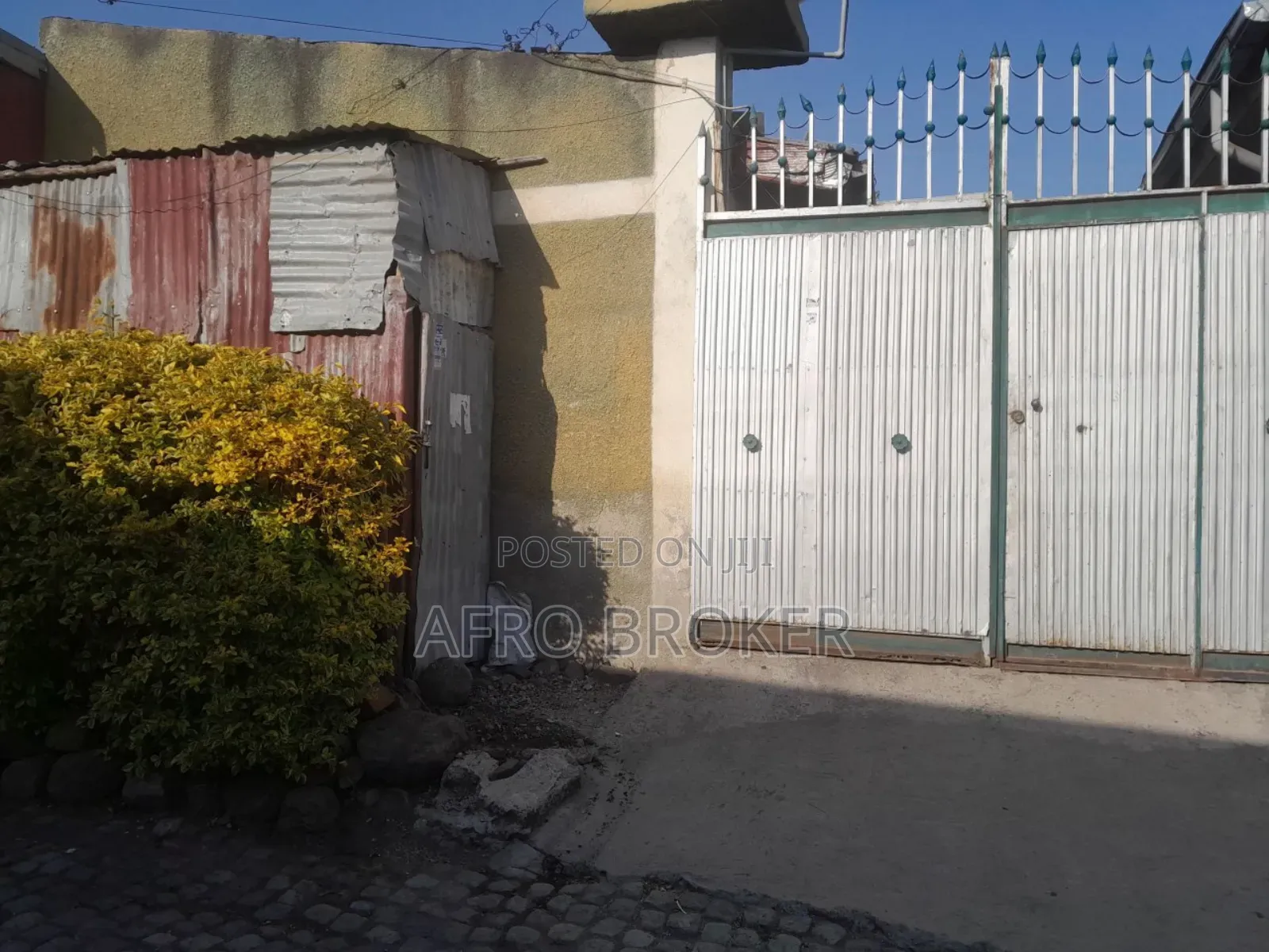 Furnished 5bdrm House in Alem Bank, Akaky Kaliti for sale
