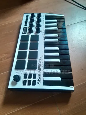 Photo - Akai MPK Mini Studio Keyboard