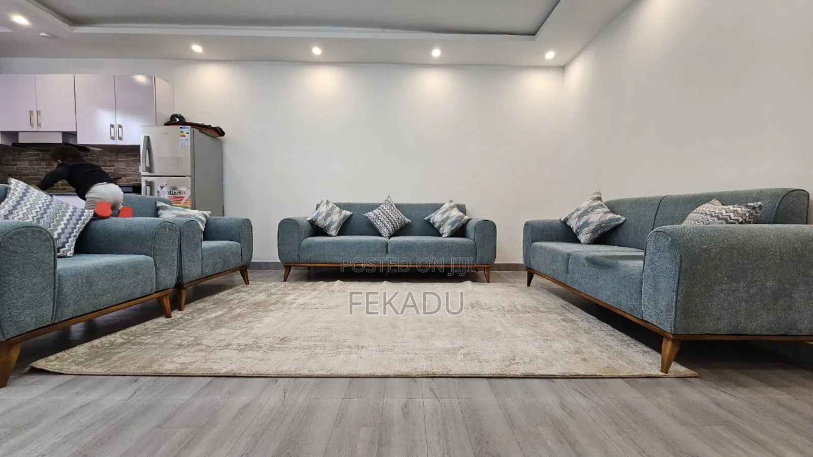 Sofa ( ሶፋ)