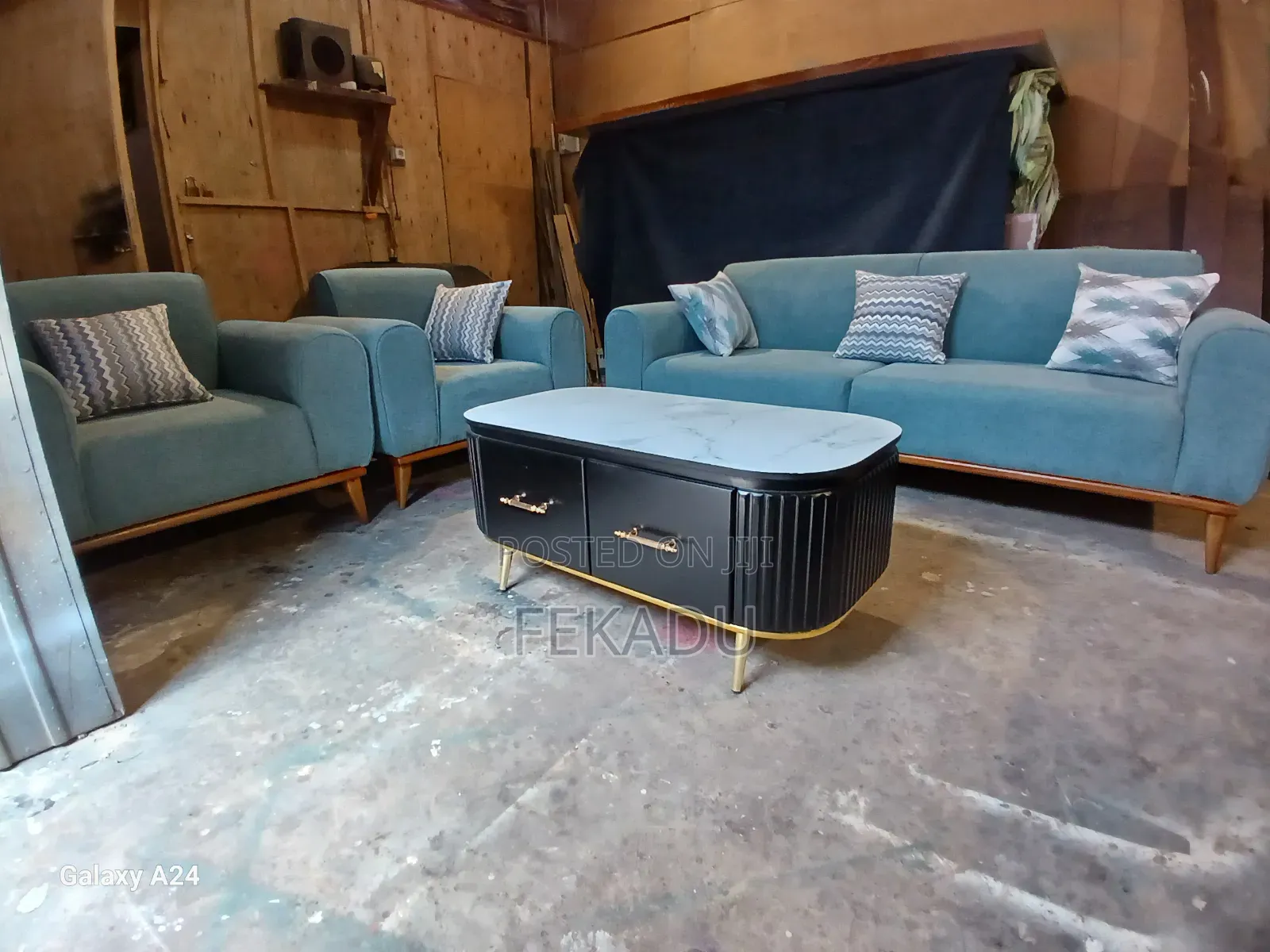 Sofa ( ሶፋ)