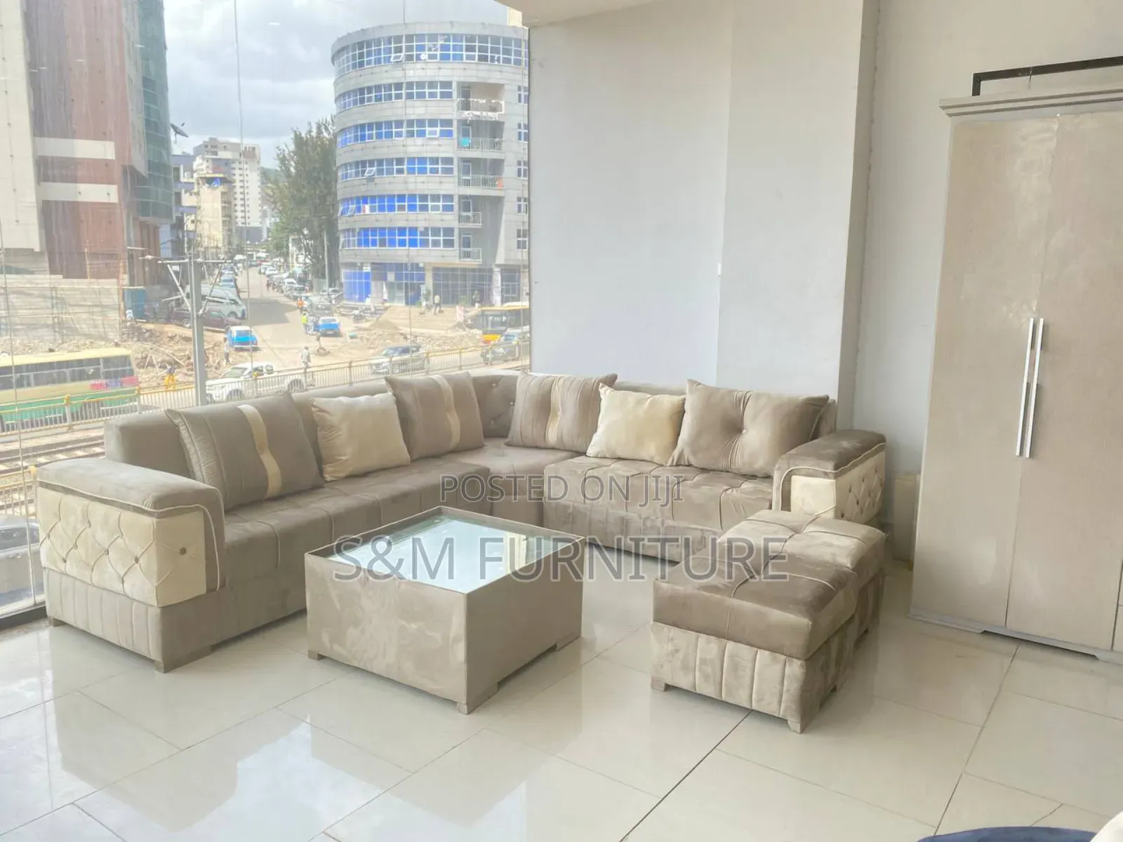 Compact Sofa Set With Table 2 Boxes