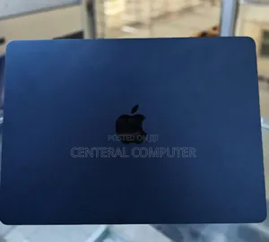 New Laptop Apple MacBook Air 2023 M2 8GB Apple M3 SSD 256GB