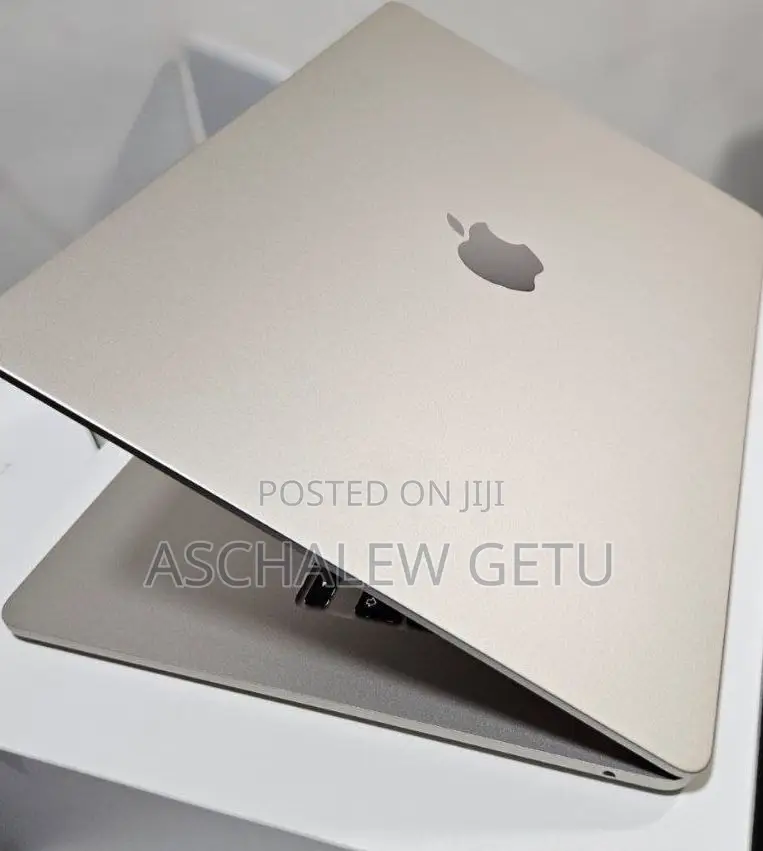 New Laptop Apple MacBook 8GB Intel Core I5 SSD 256GB