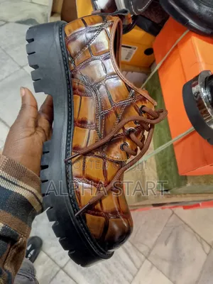 Chelise Flat High Master Quality Shoes for Man's