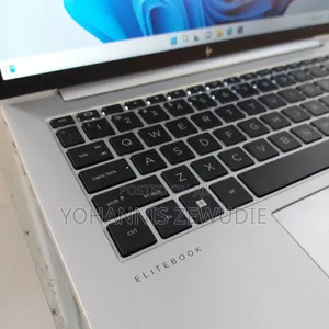 New Laptop HP EliteBook 840 G9 16GB Intel Core I5 SSD 512GB