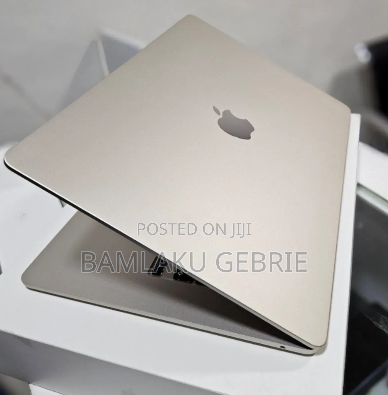 New Laptop Apple MacBook Pro 2023 M2 8GB Apple M2 SSD 256GB