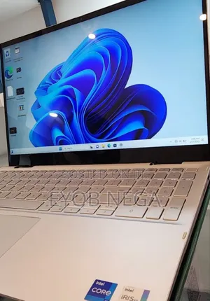 New Laptop Dell Inspiron 15 16GB Intel Core I7 SSD 512GB