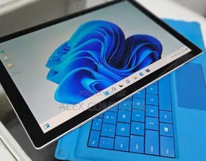 New Laptop Microsoft Surface Pro 7 8GB Intel Core I5 SSD 128GB