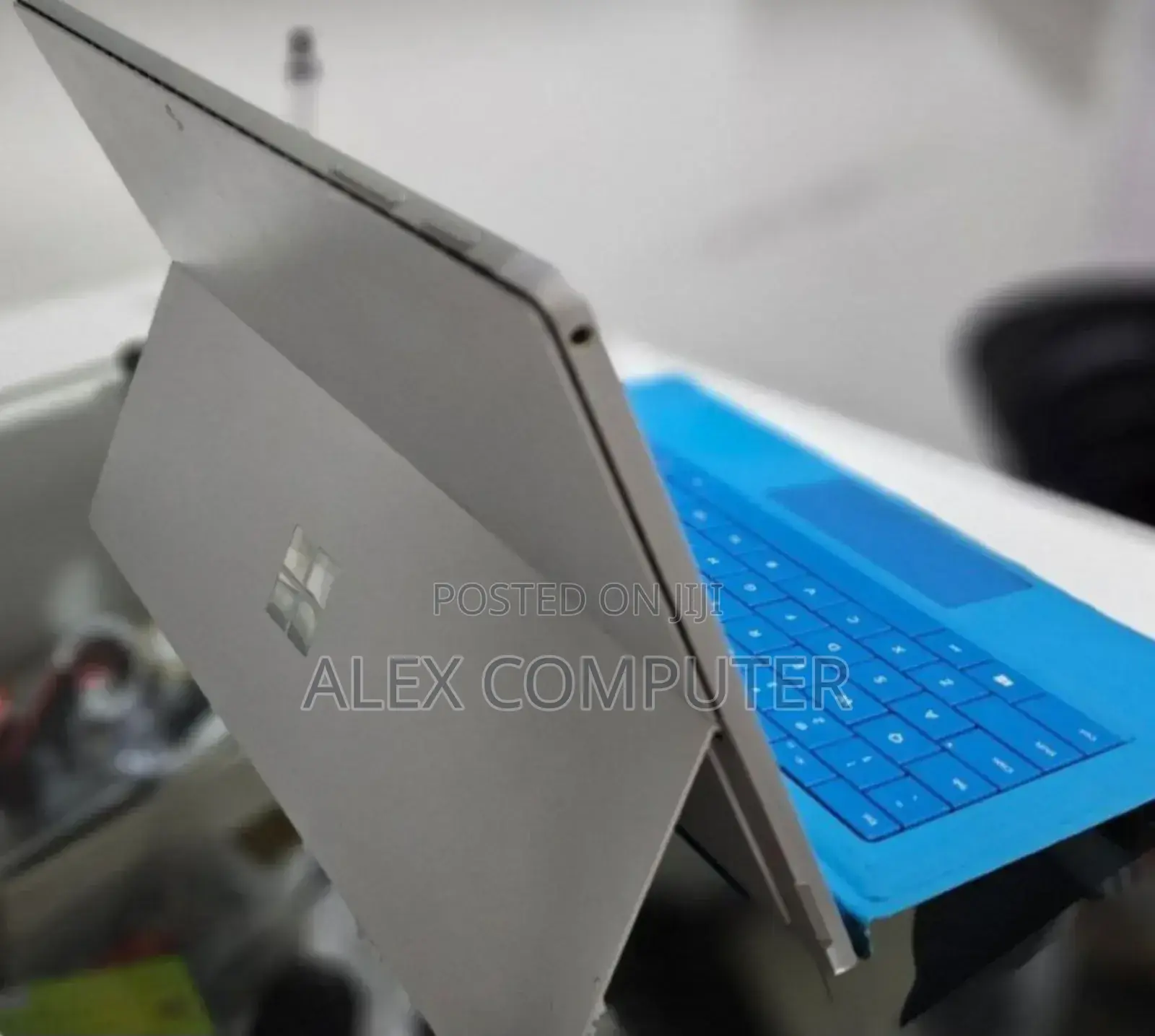 New Laptop Microsoft Surface Pro 7 8GB Intel Core I5 SSD 128GB