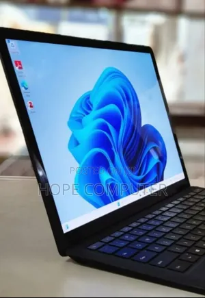 New Laptop Microsoft Surface 16GB Intel Core I7 SSD 512GB