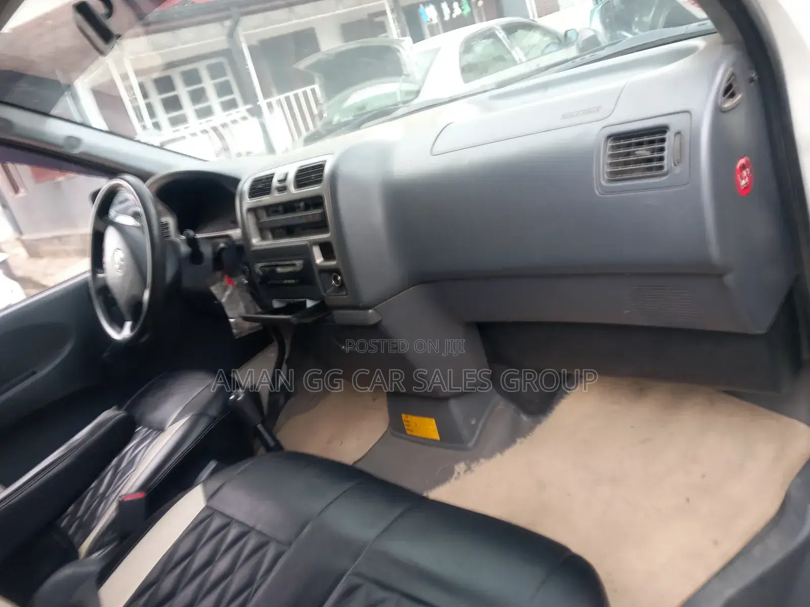 Toyota HiAce 2008 White