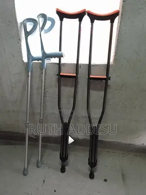 አዲስ ጥንድ ክራንች ቁመቱ የሚጨምር Crutches21crutches44crutches76crutch