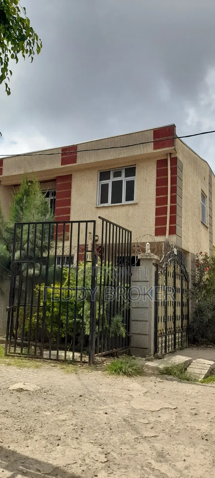 4bdrm House in Haile Garment, Nifas Silk-Lafto for sale