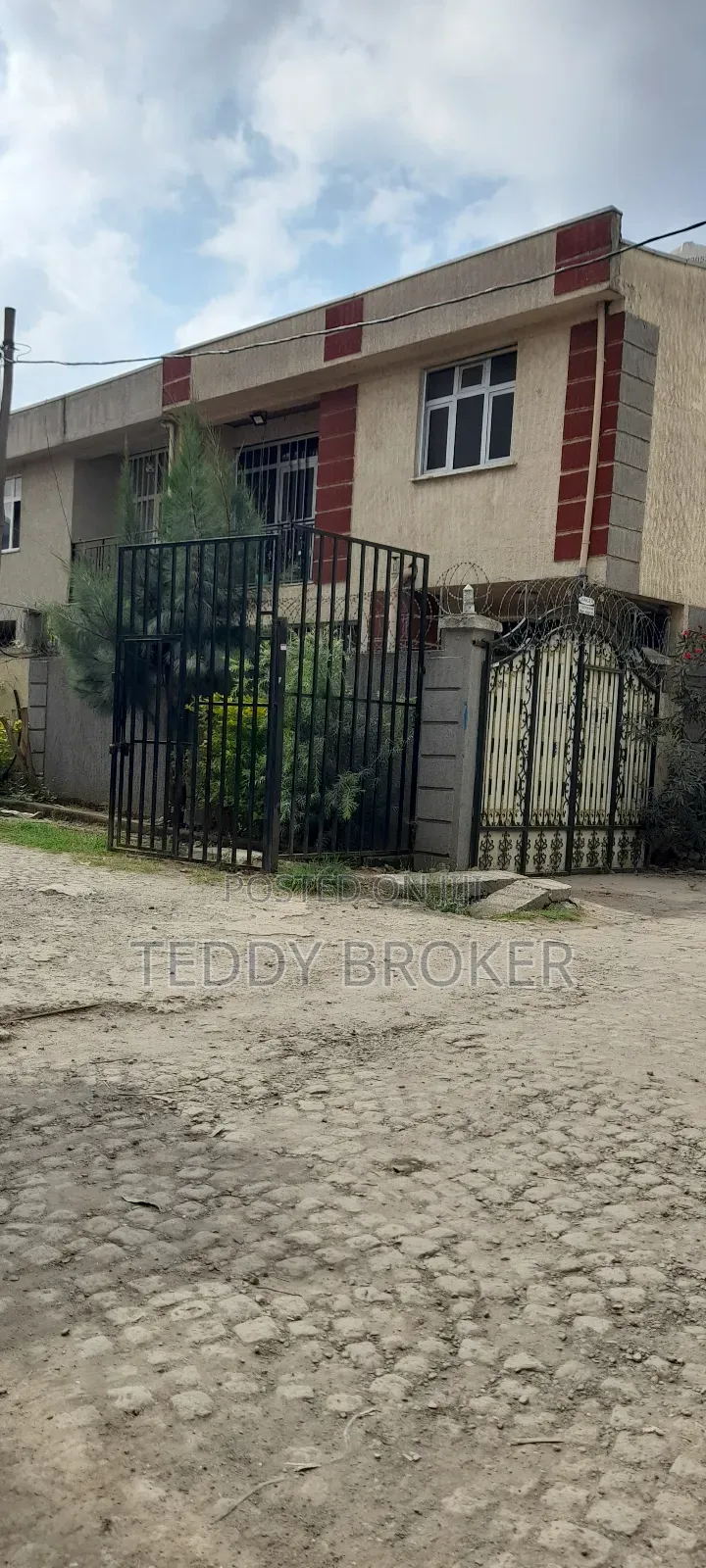 4bdrm House in Haile Garment, Nifas Silk-Lafto for sale