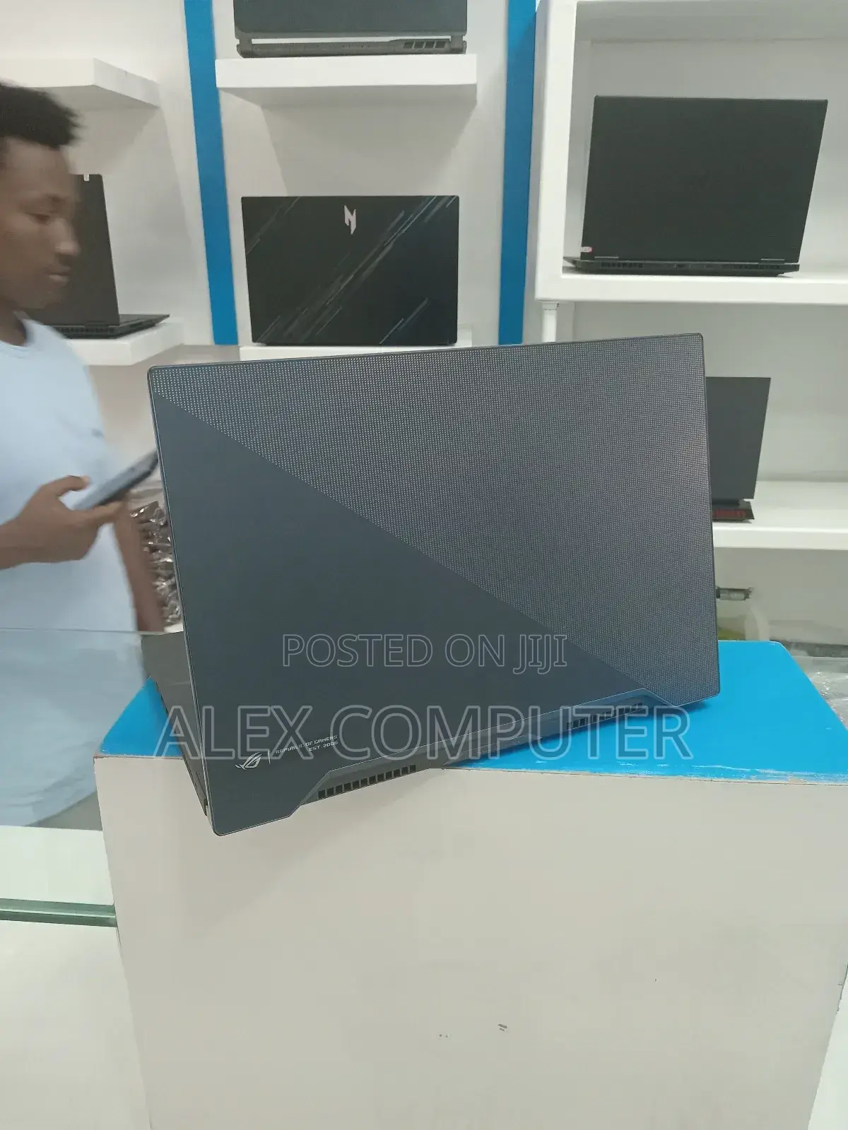 New Laptop Asus ROG Zephyrus G15 16GB Intel Core I7 SSD 512GB