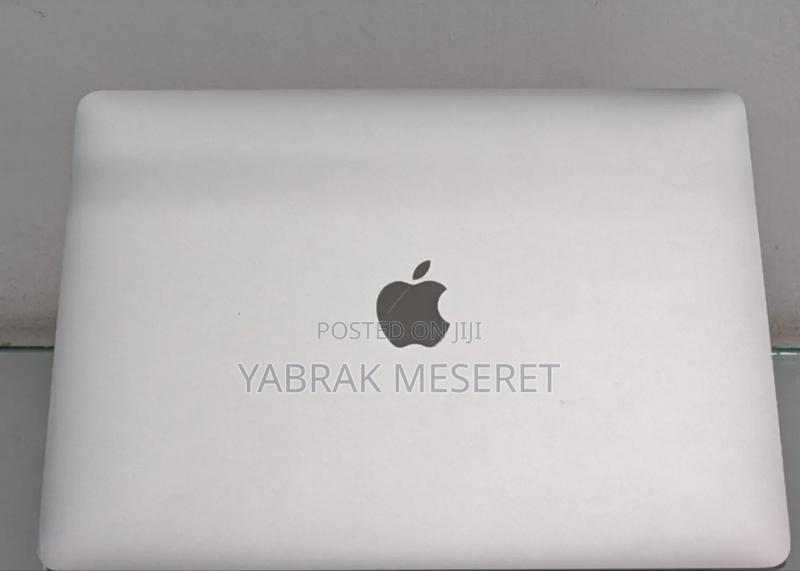 New Laptop Apple MacBook Pro 2017 8GB Intel Core I7 SSD 256GB