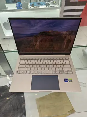 Photo - New Laptop Asus ZenBook UX31LA 32GB Intel Core I9 SSD 512GB