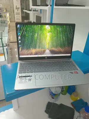 New Laptop HP Stream Notebook 8GB AMD Ryzen 5 SSD 512GB