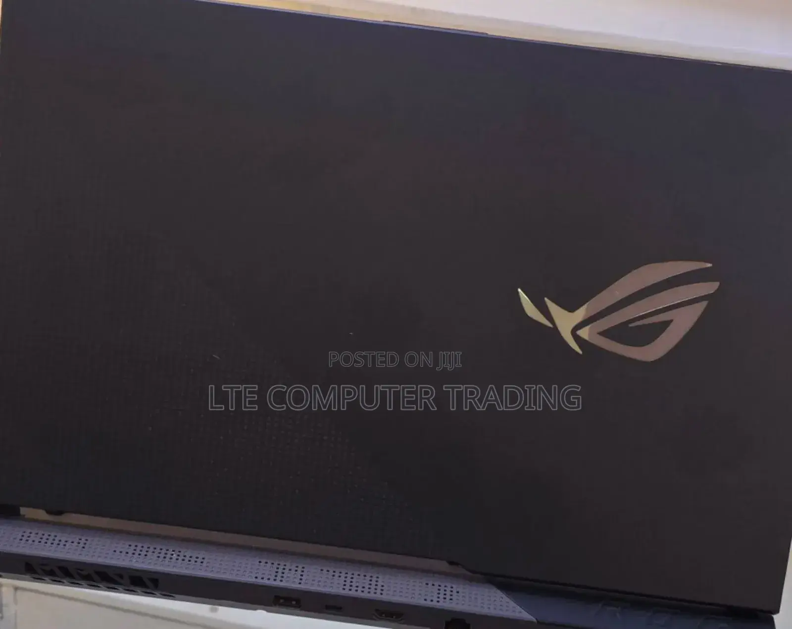 New Laptop Asus ROG Strix G731G 32GB AMD Ryzen 9 SSD 1T