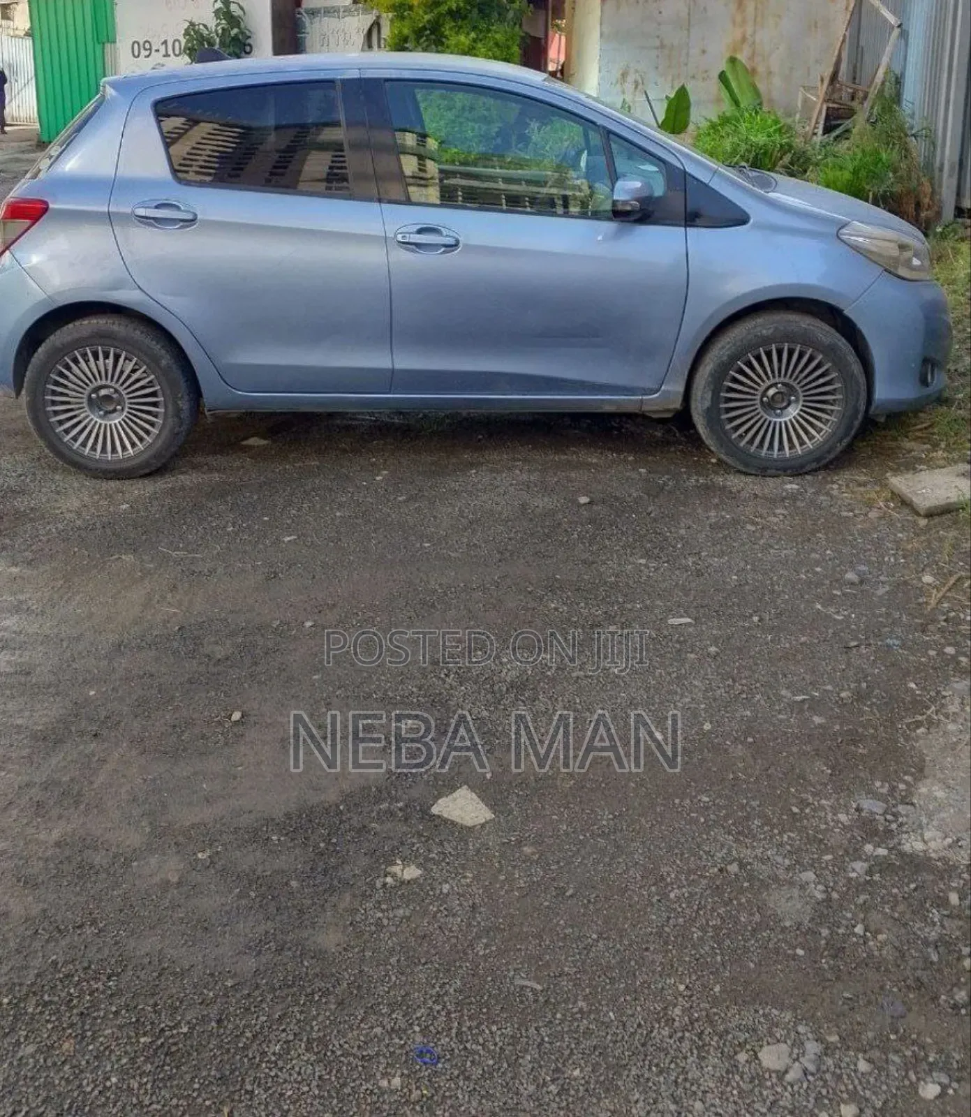 Toyota Yaris 2011 Blue